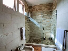 Villa Iris 2 Story Ocean View Villa W Pool Access