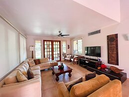 Villa Iris 2 Story Ocean View Villa W Pool Access