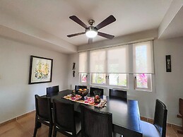 Villa Iris 2 Story Ocean View Villa W Pool Access