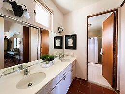 Villa De Palma - Oceanfront Community w Generator