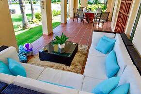 Villa De Palma - Oceanfront Community w Generator