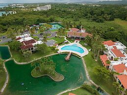 Gardenia- 3BR Dorado- Ocean Views 3 Pools