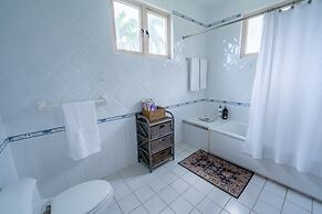 Gardenia- 3BR Dorado- Ocean Views 3 Pools