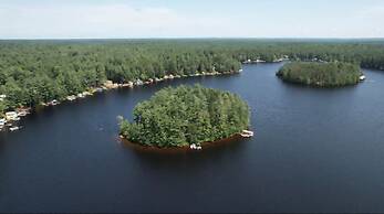 The Floater-a House Boat on Grant Island Bham Lk