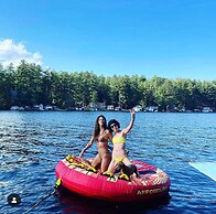 Stabbin Cabin 2 on Grant Island-hottub Boat Pets