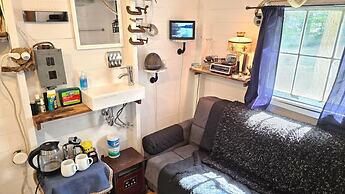 The Stabbin Cabin Grant Island w Boat Hottub Pet