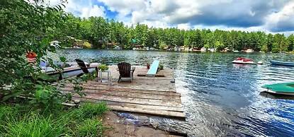 The Stabbin Cabin Grant Island w Boat Hottub Pet