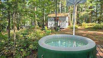 The Stabbin Cabin Grant Island w Boat Hottub Pet