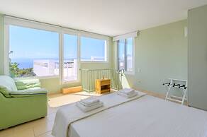 VIP Villa Panoramic Seaview Close to Beaches