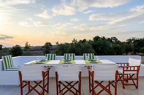 VIP Villa Panoramic Seaview Close to Beaches