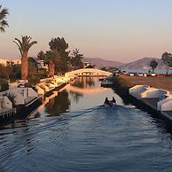 Perfect Seaside Villa Large Pool Boat Dock