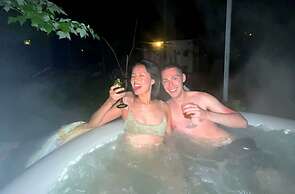2 Romantic Island Cabins for 5 - Hot Tub Boat