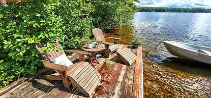 2 Romantic Island Cabins for 5 - Hot Tub Boat