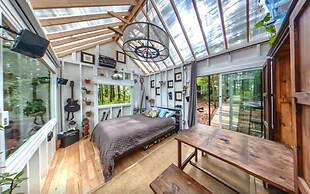 2 Romantic Island Cabins for 5 - Hot Tub Boat