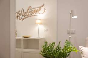 Colosseum Holidays - Three-bedroom Apartment