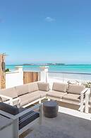 Modern Condo at One Cable Beach With Balcony