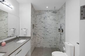 Modern Condo at One Cable Beach With Balcony