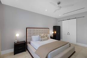Modern Condo at One Cable Beach With Balcony