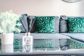 Stylish City Centre Apartment