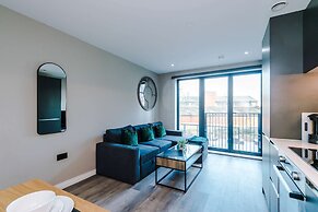 Stylish City Centre Apartment