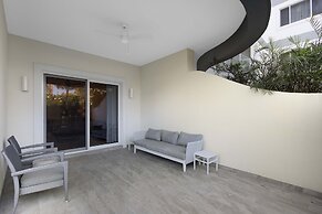 Two Bedroom Condo at One Cable Beach With Patio