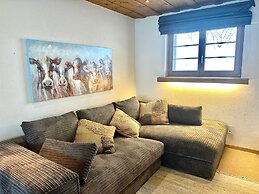 Modern 3 Br Duplex With Huge Panoramic Alps Views