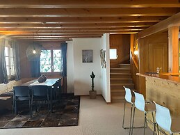 Modern 3 Br Duplex With Huge Panoramic Alps Views