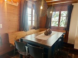 Modern 3 Br Duplex With Huge Panoramic Alps Views