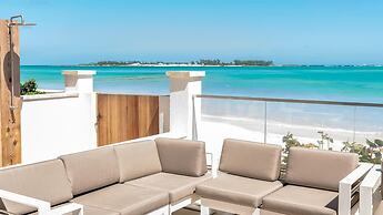 2 Bed Condo at ONE Cable Beach With Balcony