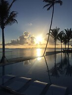 2 Bed Condo at ONE Cable Beach With Balcony