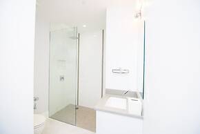 4 Bedroom Cable Beach Condo With Balcony