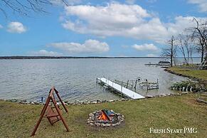 Long Lake Escape in Alpena