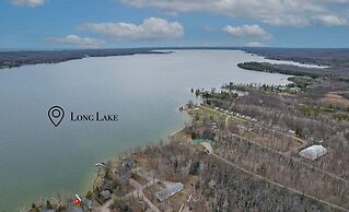 Long Lake Escape in Alpena