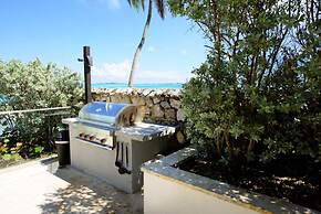 Cable Beach Condo Large Private Patio With BBQ
