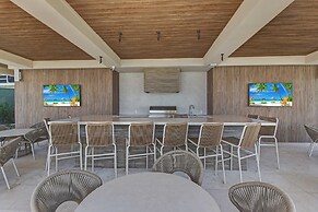Aqualina 1101 Penthouse