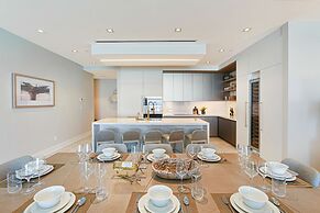 Beachfront 3 Bedroom Luxury Residence