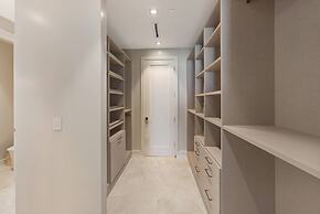 Beachfront 3 Bedroom Luxury Residence