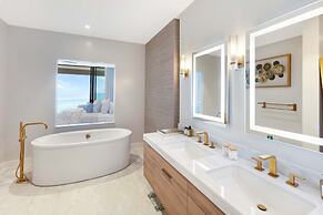 Beachfront 3 Bedroom Luxury Residence