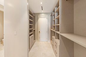 Beachfront 3 Bedroom Luxury Residence