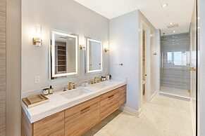 Beachfront 3 Bedroom Luxury Residence