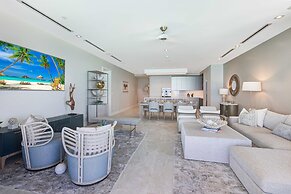 Beachfront 3 Bedroom Luxury Residence