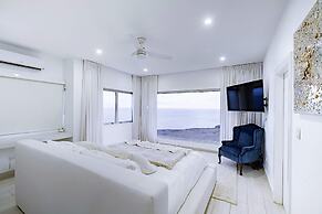 Lilypad Luxurious Cliffside Villa With Stunning Sea Views