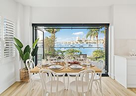 Peach Apartment at Palm View Collective