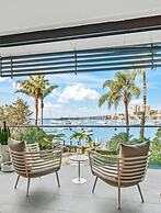 Cocos Apartment at Palm View Collective
