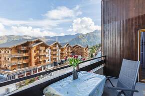 Centrally Placed ski in out Apartment Next to Lift