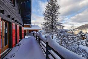 Chalet Les Jeunes - 8 Pax Swiss Ski Chalet