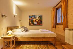 Beautiful Apartment Under Owners Chalet
