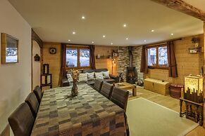 Beautiful Apartment Under Owners Chalet