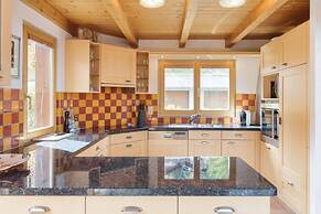 La Taniere Cozy Chalet With Incredible Views and Parking