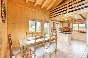 La Taniere Cozy Chalet With Incredible Views and Parking